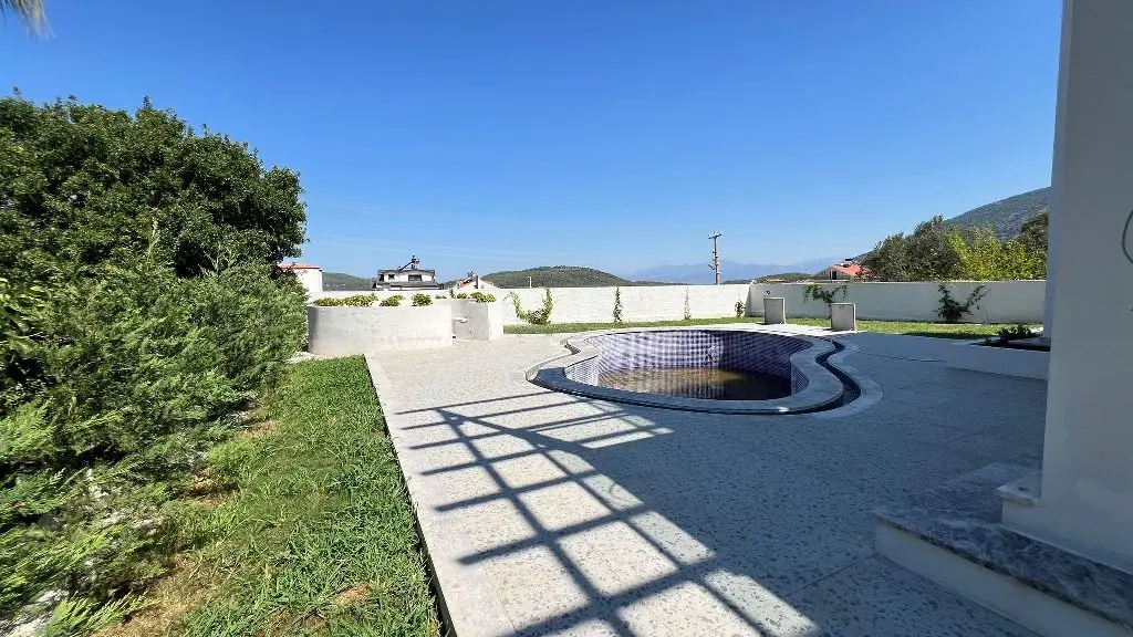 Real estate in Ovacik